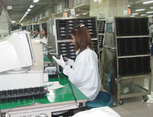 Computer Product Makers Shed Jobs in Spending Slump