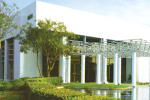 Manhattan Beachwear Licenses Sperry Top-Sider