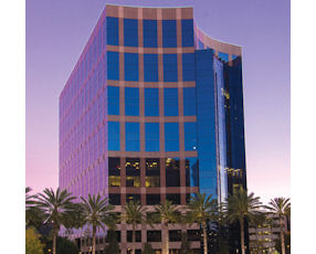 Knobbe Wants Resort Feel at Airport-Area Office