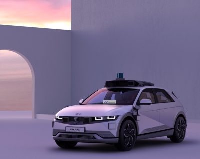 Wraps Pulled Off Hyundai Ioniq 5 Robotaxi