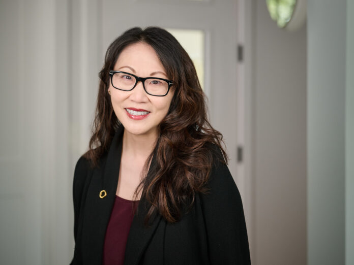 Karen Hon Karen Hon Headshot